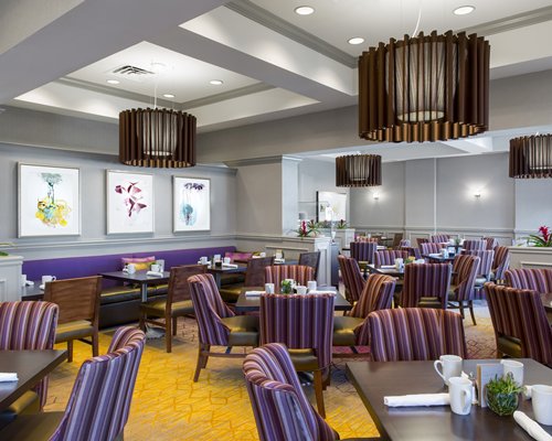 DoubleTree by Hilton Savannah Historic District