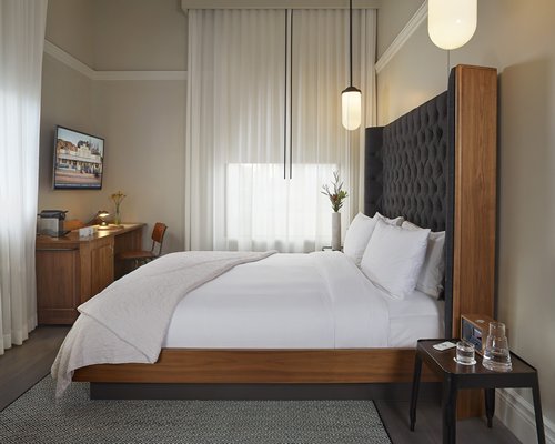 Hotel G
