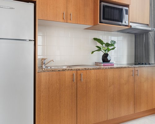 Oaks Melbourne on Market Hotel - 5 Nights