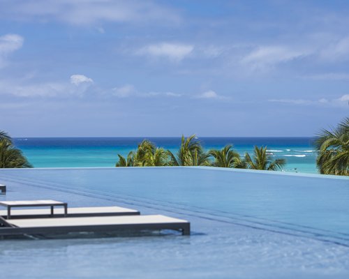 'Alohilani Resort Waikiki Beach