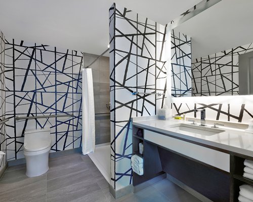 Le Meridien St. Louis Downtown