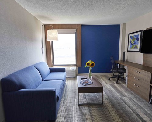 Holiday Inn Express Nashville Downtown
