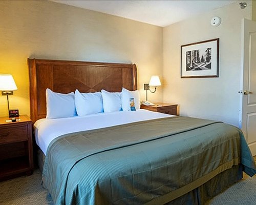 Lake Tahoe Resort Hotel