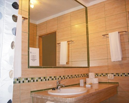 The Harbour Club Rental