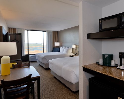 Holiday Inn Express Hotel & Suites- North