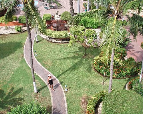 An aerial view of Aruba Beach Club garden with a walkway.