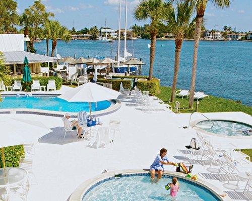 Charter Club Resort of Naples Bay Image