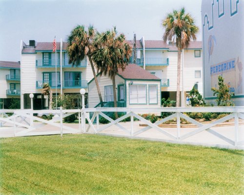 Peregrine Townhomes at San Luis Pass Image