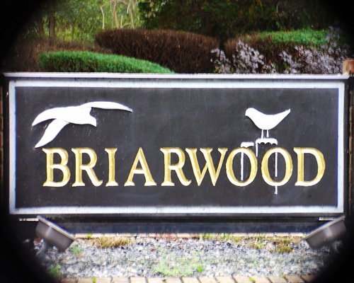 Signboard of Briarwood resort.
