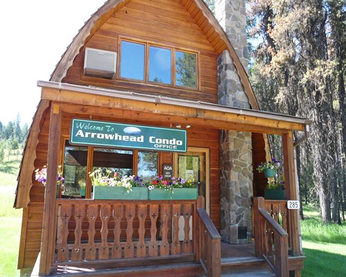 Arrowhead Condominiums