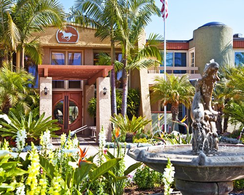 Scenic exterior view of Winners Circle Resort.