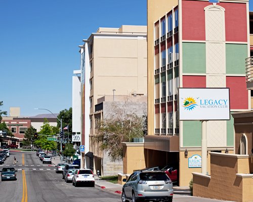 Street view of Legacy Vacation Club Reno resort.