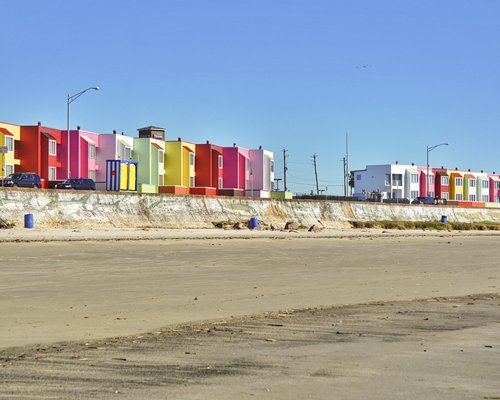 Four Seasons on the Gulf