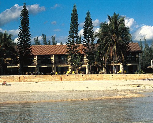 Mayfield Beach Resort