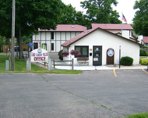 Lake Carlos Villas