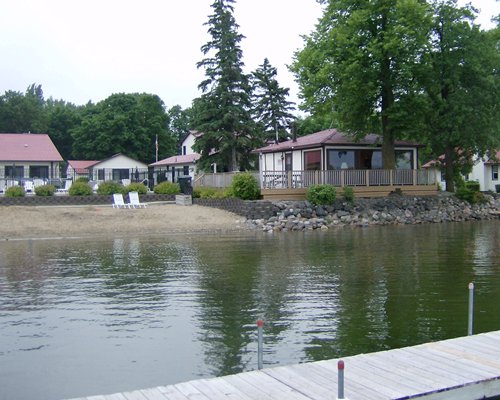 Lake Carlos Villas