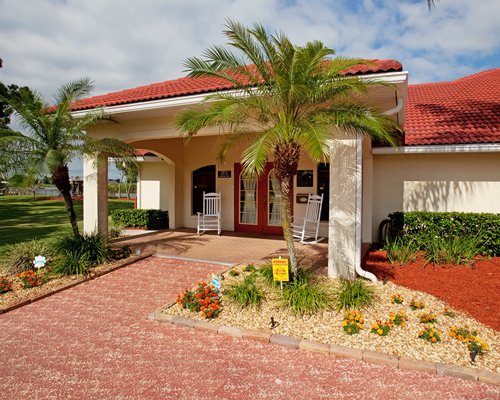 Scenic entrance to a villa at Harder Hall Lakeside Villas.