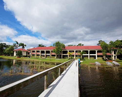 Harder Hall Lakeside Villas