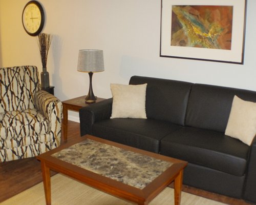 A well furnished living room.