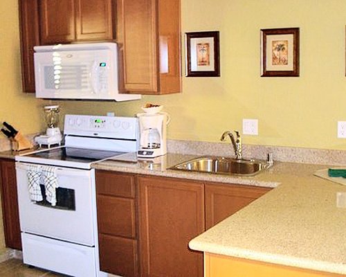 A well equipped modular kitchen.