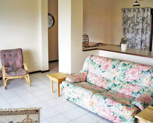 Living room with pull out sofa.