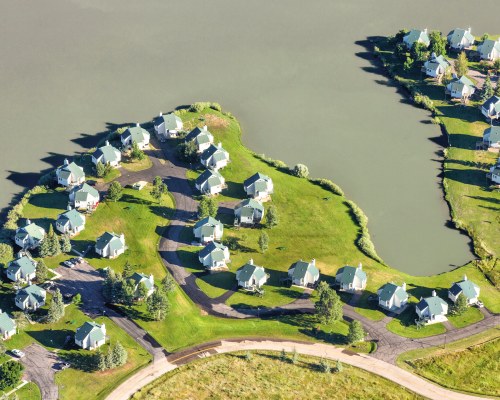 AN AERIAL VIEW OF THE  WYNDHAM PAGOSA RESORT UNITS.