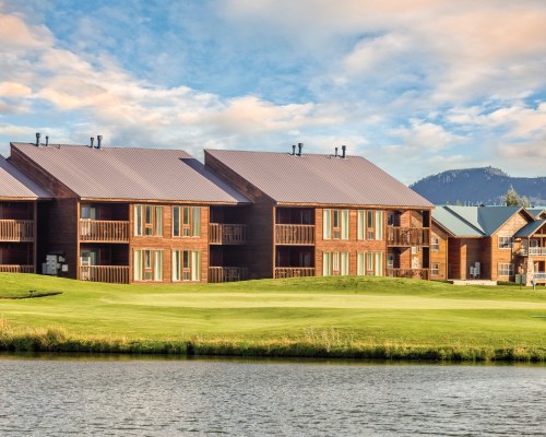 EXTERIOR VIEW OF WYNDHAM PAGOSA.