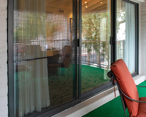 A well furnished conference room.