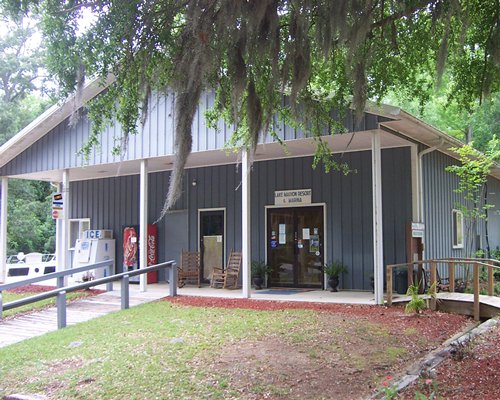 Lake Marion Resort and Marina