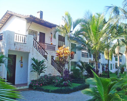 A scenic view of multiple resort units.