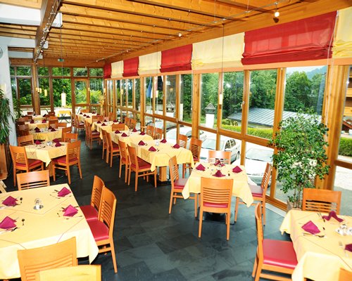 An indoor fine dining restaurant.
