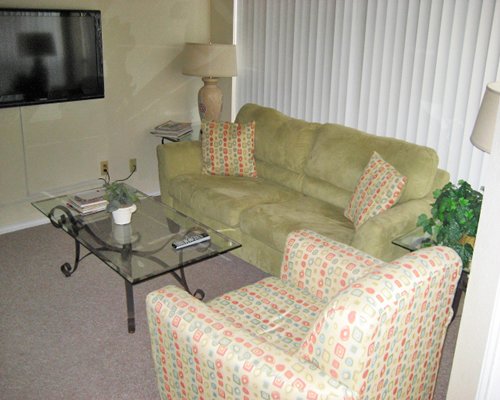 A well furnished living room.