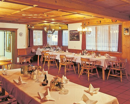 An indoor fine dining restaurant.