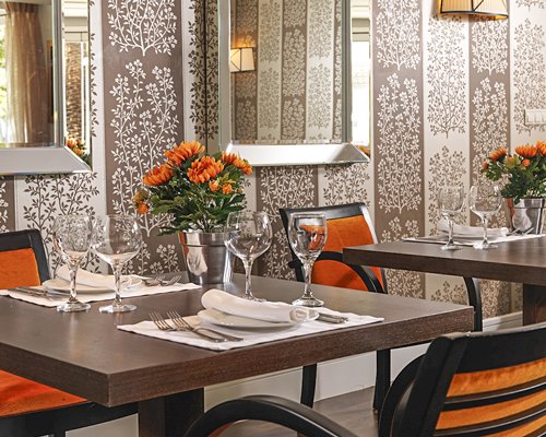 An indoor fine dining restaurant.