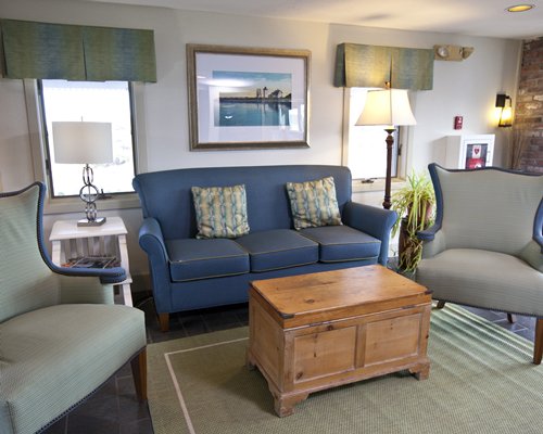 A well furnished living room.