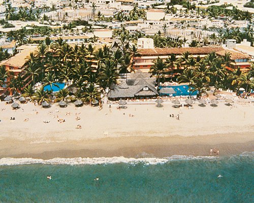 Hotel Las Palmas Beach Resort Image