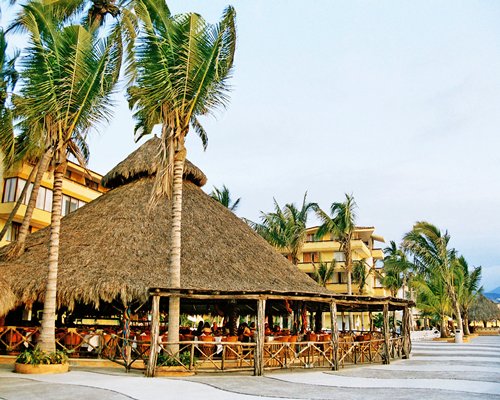 Hotel Las Palmas Beach Resort