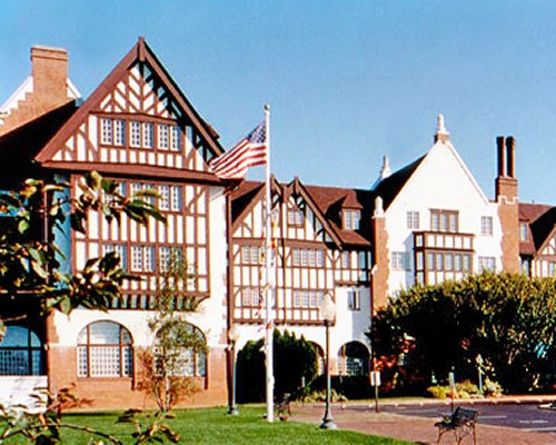 Montauk Manor