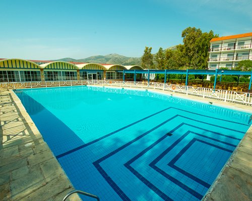 Golden Coast Holiday Club