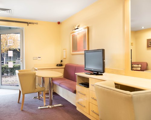 Pine Lake Resort - 4 Nights