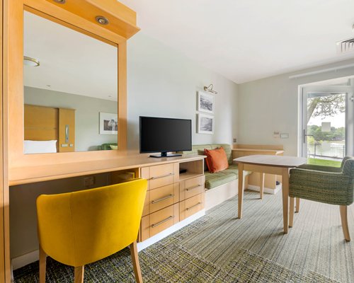 Pine Lake Resort - 4 Nights