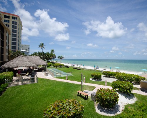 Vanderbilt Beach And Harbour Club