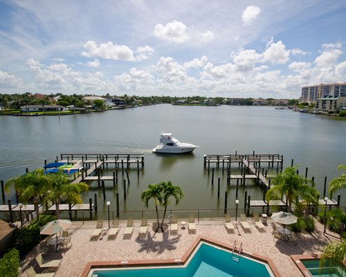 Vanderbilt Beach And Harbour Club