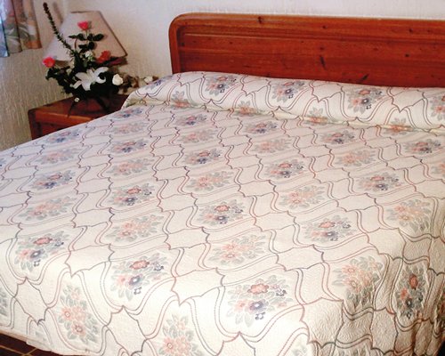 A well furnished bedroom.