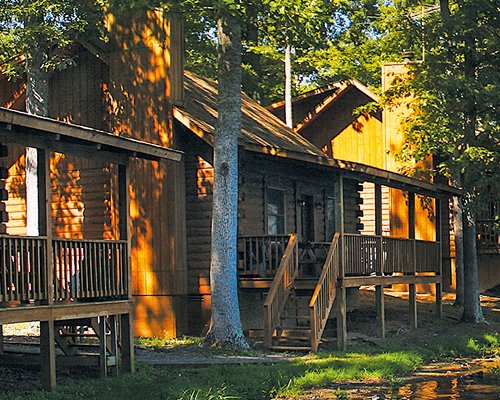 Exterior view of the Presidential Resort At Chancellorsville.