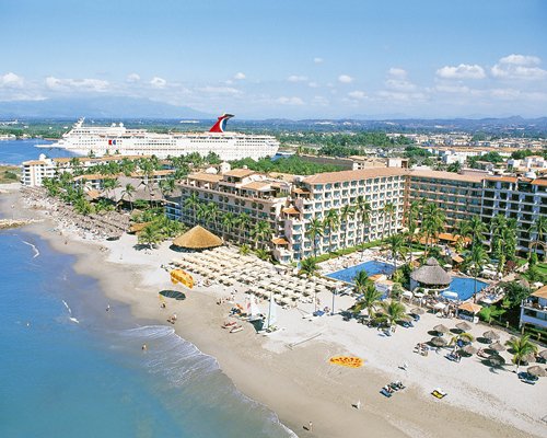 Resort rooms near the water at Golden Shores & Crown Paradise Club Puerto Vallarta