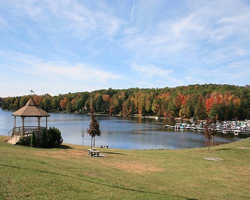 Silverwoods at Treasure Lake