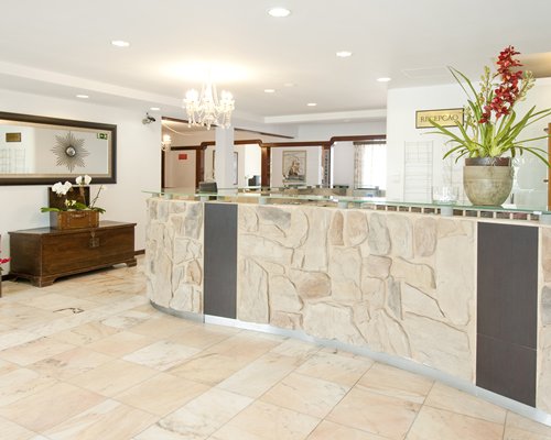 The reception area at Roca Mar Sports and Country Club.