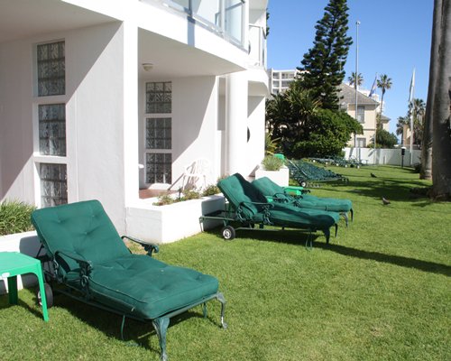 A view of the chaise lounge chairs.