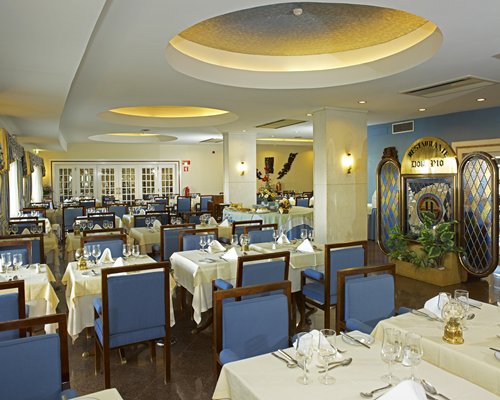 A large well furnished indoor fine dining restaurant.